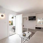 Mytheo Apart Otel