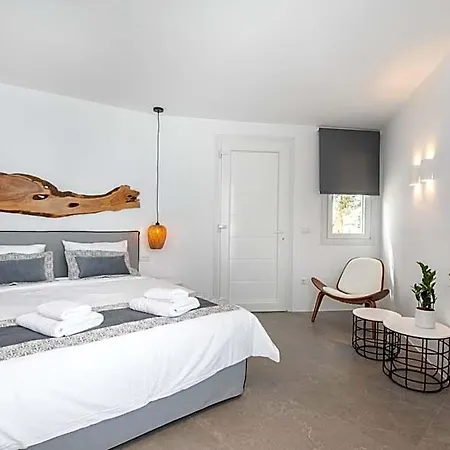 Apart-hotel Mytheo 4*
