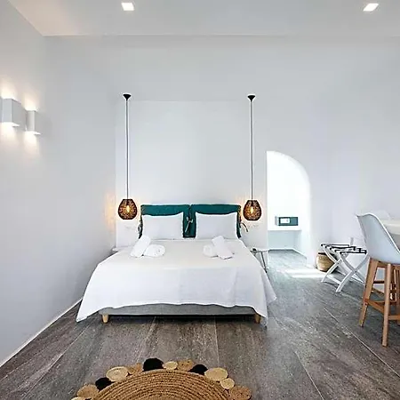 Apart-hotel Mytheo 4*