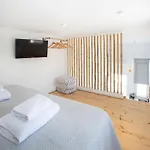 Mytheo Aparthotel